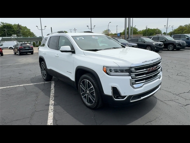 2022 GMC Acadia SLT