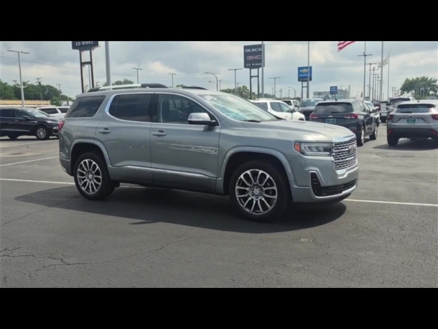 2023 GMC Acadia Denali