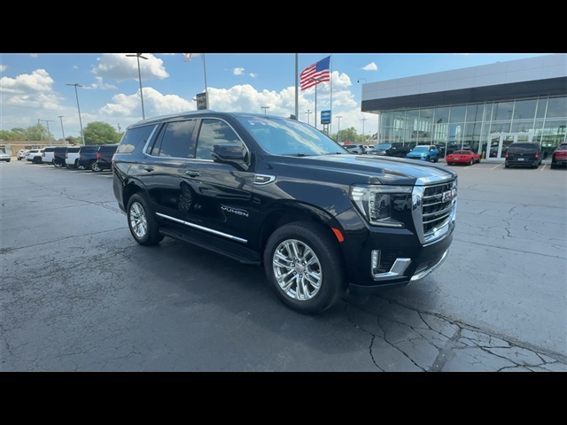 2022 GMC Yukon SLT