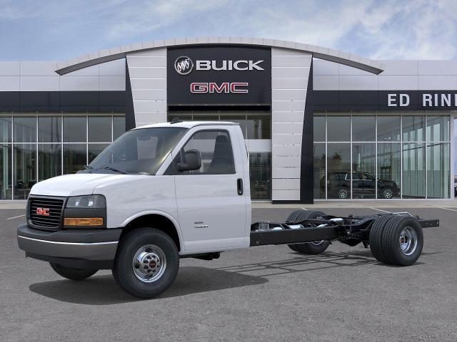 2025 GMC Savana 3500