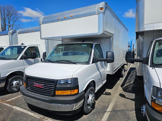 2024 GMC Savana 3500