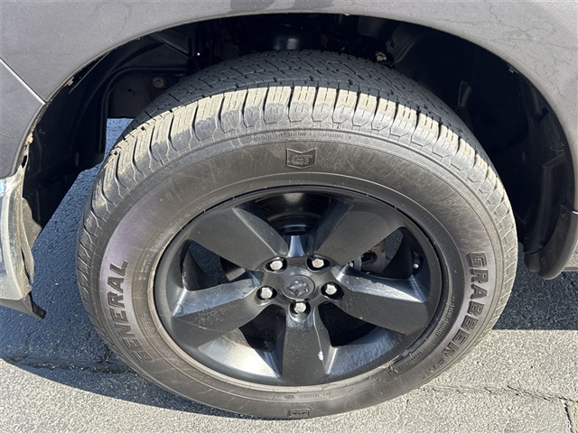 2020 RAM 1500 Classic SLT