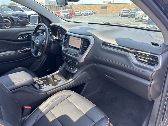 2020 GMC Acadia AT4