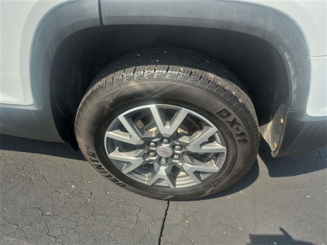 2022 GMC Acadia SLE