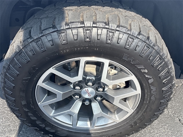2022 GMC Canyon AT4 w/Cloth