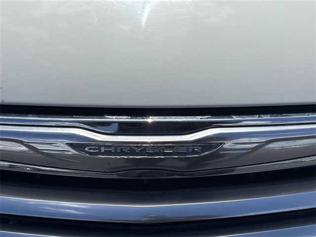 2016 Chrysler Town and Country Touring-L