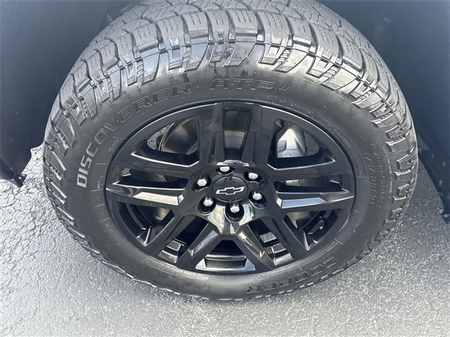 2023 Chevrolet Silverado 1500 Custom Trail Boss