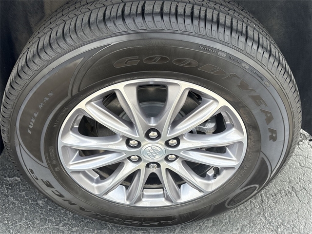 2022 Buick Enclave Essence