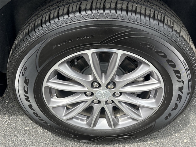 2022 Buick Enclave Essence