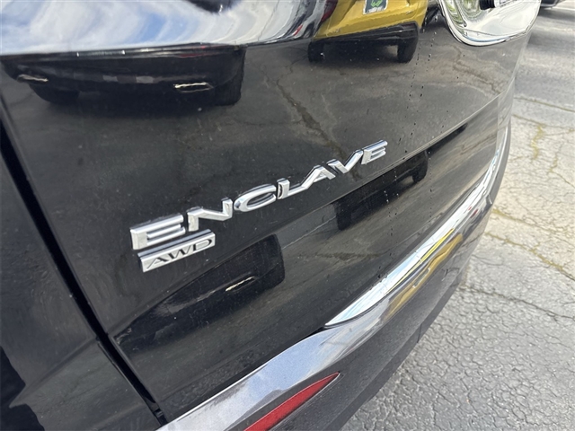 2022 Buick Enclave Essence