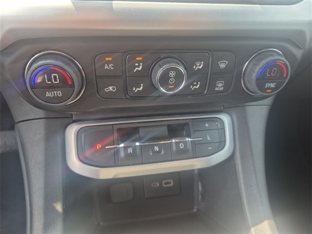 2022 GMC Acadia SLE