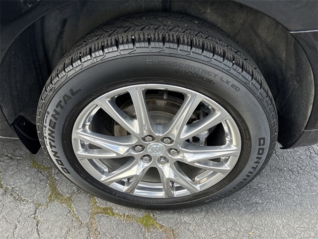 2022 Buick Enclave Essence