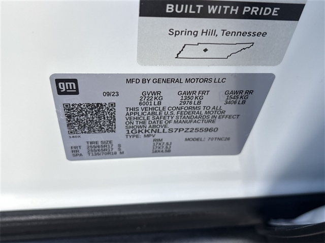 2023 GMC Acadia AT4