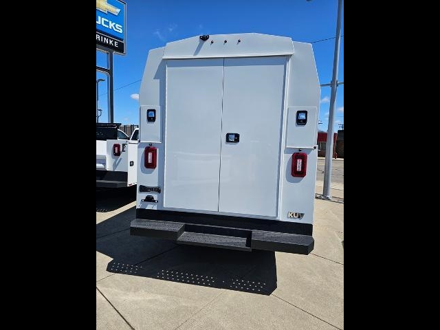 2024 Chevrolet Express 3500