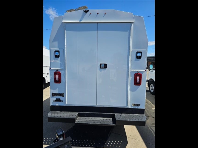 2024 Chevrolet Express 3500