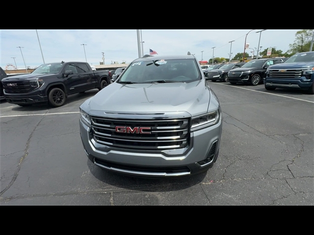 2023 GMC Acadia AT4