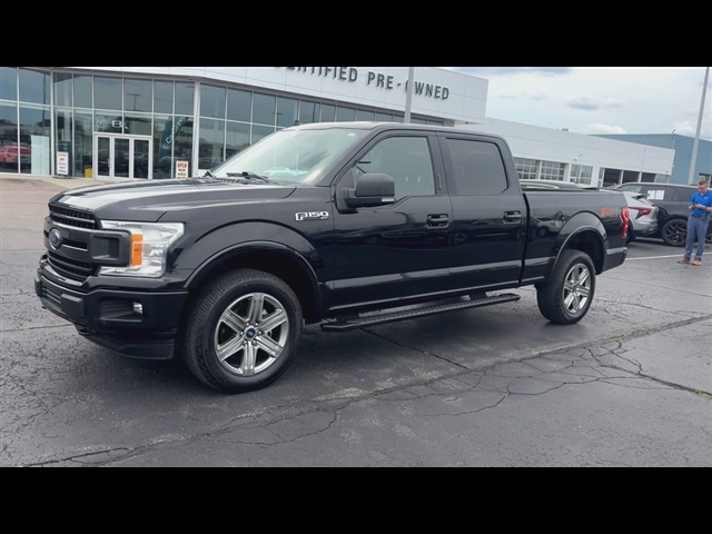View vehicle photo 4