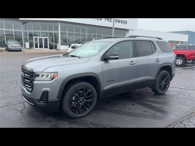 2022 GMC Acadia SLT