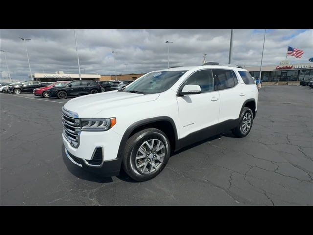2023 GMC Acadia SLE