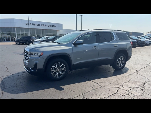 2023 GMC Acadia SLE