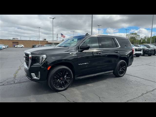 2023 GMC Yukon SLE