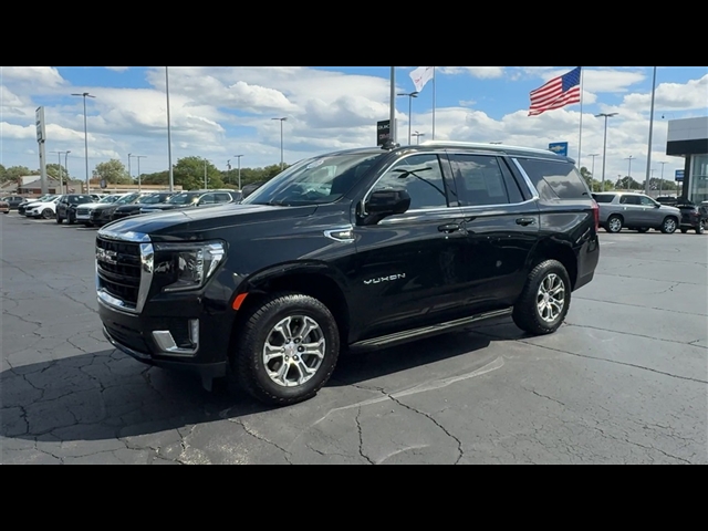 2023 GMC Yukon SLE