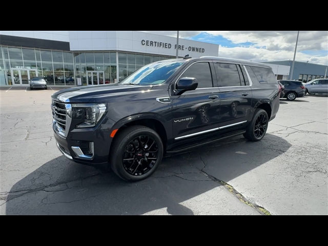 2023 GMC Yukon XL SLT