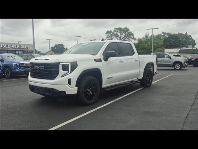 2022 GMC Sierra 1500 Elevation