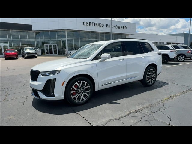 2022 Cadillac XT6 Sport
