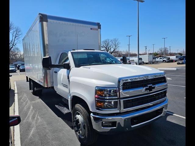 2024 Chevrolet Silverado 5500 HD Work Truck