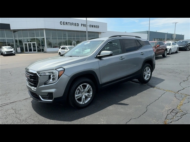 2023 GMC Terrain SLE