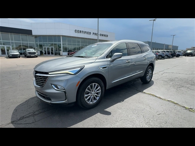 2023 Buick Enclave Essence