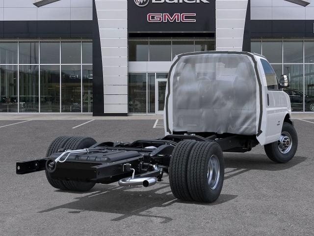 2025 GMC Savana 3500
