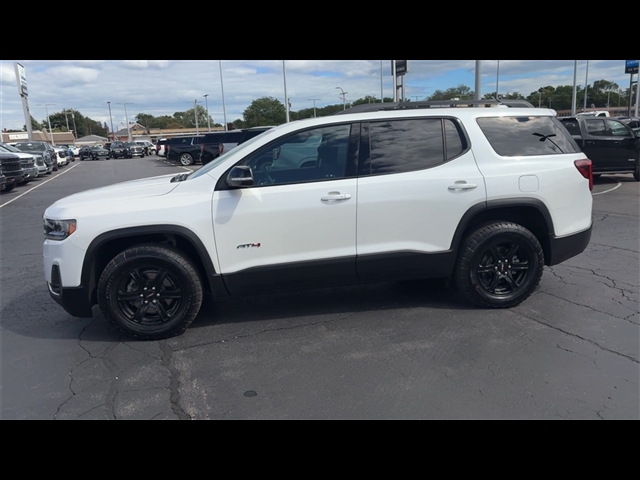 2023 GMC Acadia AT4