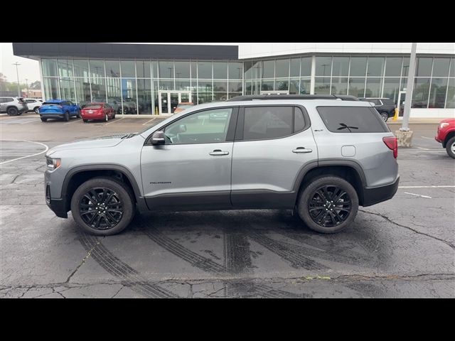 2022 GMC Acadia SLT