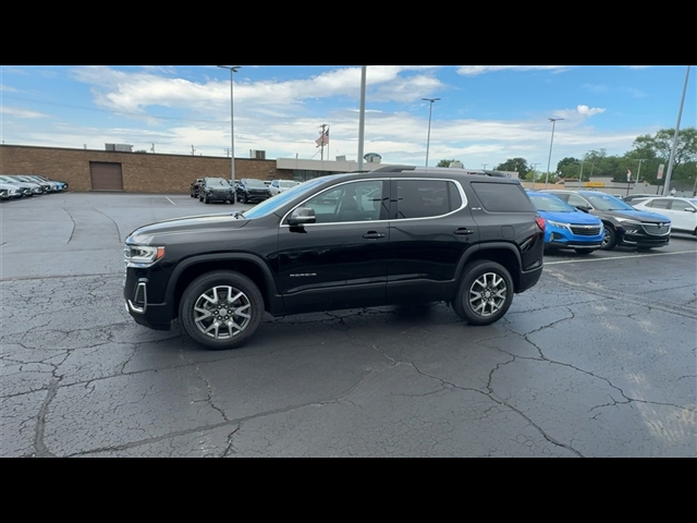 2023 GMC Acadia SLE