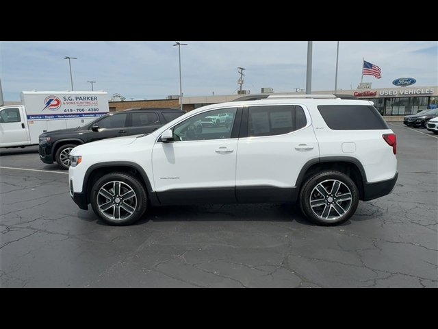 2022 GMC Acadia SLT