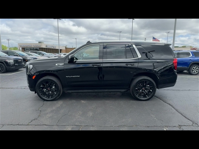 2023 GMC Yukon SLE