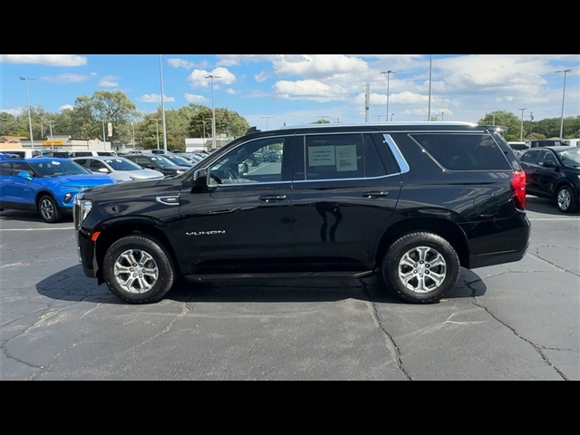 2023 GMC Yukon SLE