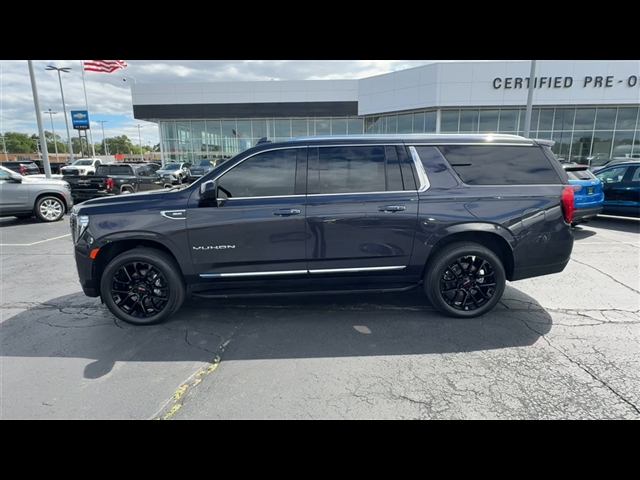 2023 GMC Yukon XL SLT