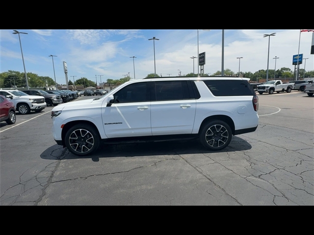 2022 Chevrolet Suburban RST