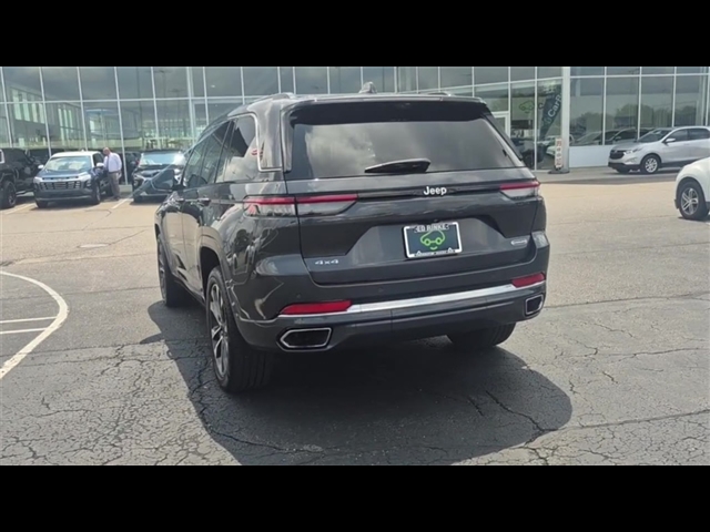 2022 Jeep Grand Cherokee Overland