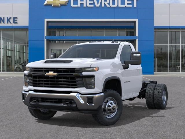 2025 Chevrolet Silverado 3500 HD Chassis Work Truck