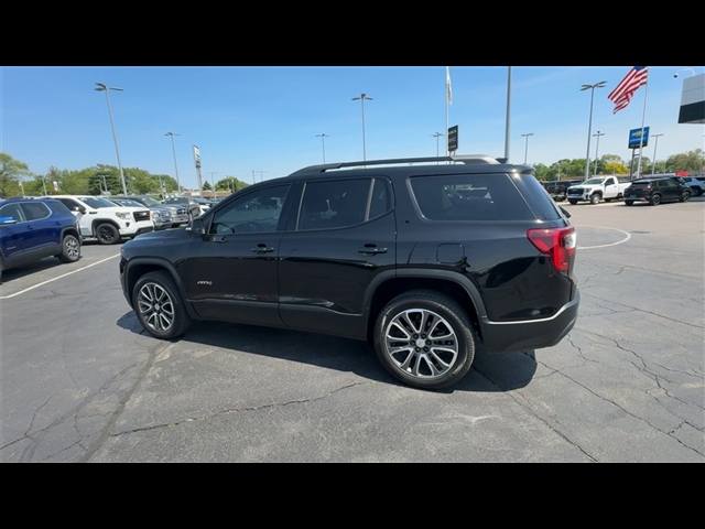 2020 GMC Acadia AT4