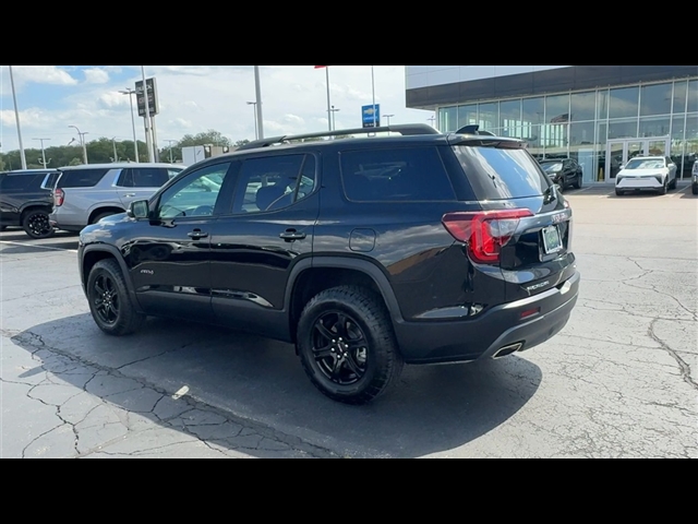 2023 GMC Acadia AT4