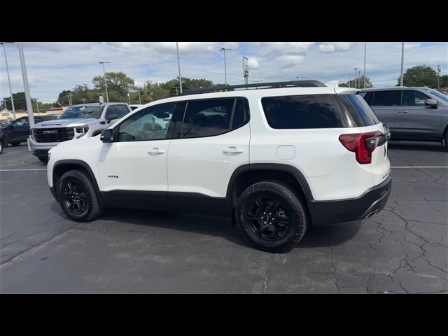 2023 GMC Acadia AT4