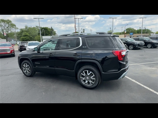 2023 GMC Acadia SLE