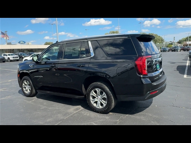 2023 GMC Yukon SLE