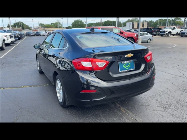 2017 Chevrolet Cruze LT Auto