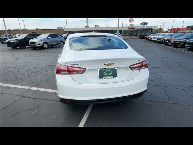 2022 Chevrolet Malibu LT